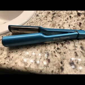 BaByliss Pro flatiron
